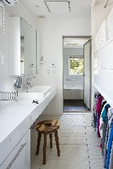 【眞野　サトル】