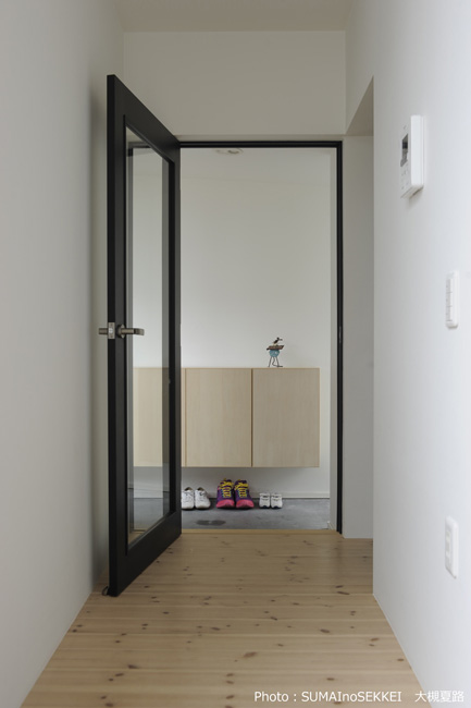 子世帯の内玄関