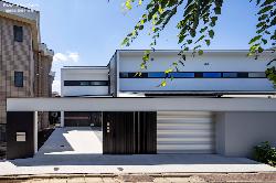 【ハコノオウチ3世帯レジデンス】