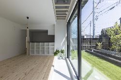 【室内エンガワのある家】