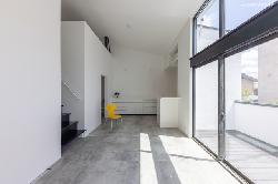 【建物探訪で放送　楽器工房のある家】