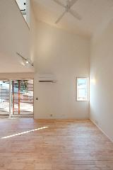 【竹内国美・竹内由美子】