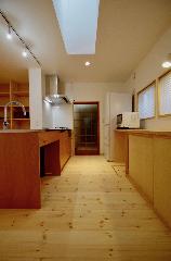 【竹内国美・竹内由美子】