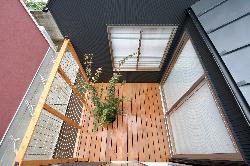 【竹内国美・竹内由美子】