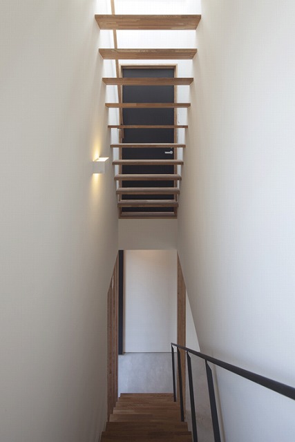 ■３階から屋上への階段