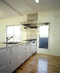 【村上　公朗
】