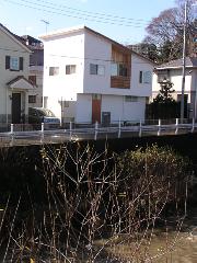 【金子　由里子】