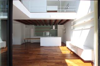 【大塚　泰子】