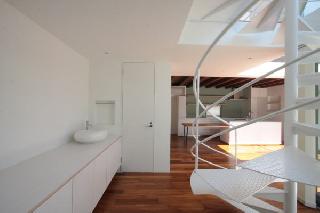 【大塚　泰子】