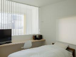 【大塚　泰子】