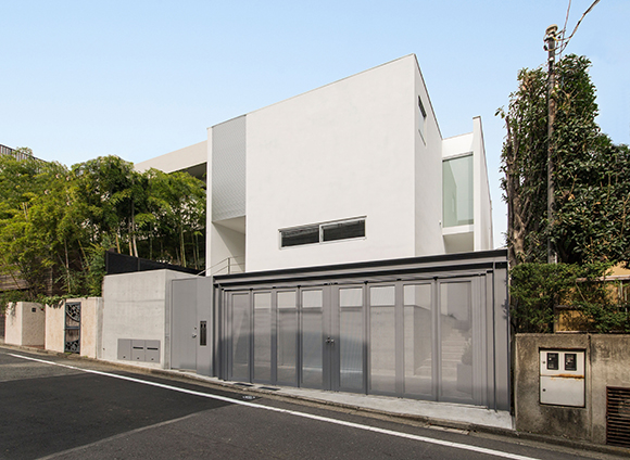 /reform-mitsumori/螺旋状にスキップする中庭型二世帯住宅