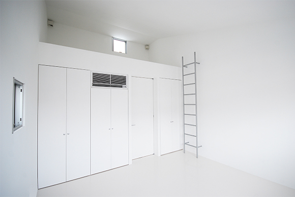 ロフト付主寝室