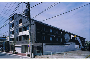 /reform-mitsumori/住居間の独立を強調した集合住宅