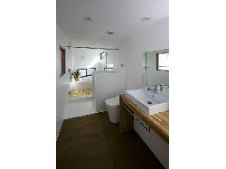 【安河内 健司 + 西岡 久実】