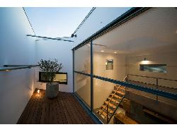 【安河内 健司 + 西岡 久実】