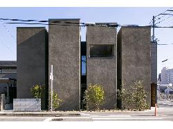 【安河内 健司 + 西岡 久実】