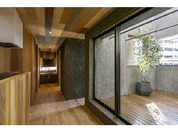 【安河内 健司 + 西岡 久実】