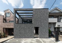 【山本浩三】