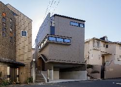 【代々木上原の家】
