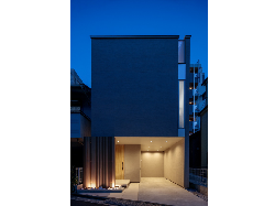 【浅間町の家】