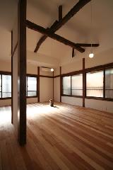 【「柱梁の家」】