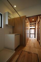 【「柱梁の家」】