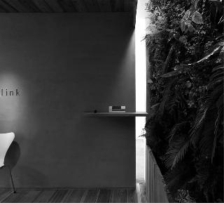 【グリーンウォール烏丸】