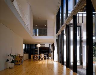 【清水裕子＋清水貞博＋松崎正寿】