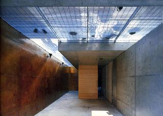 【清水裕子＋清水貞博＋松崎正寿】