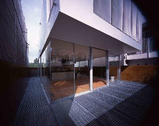 【清水裕子＋清水貞博＋松崎正寿】