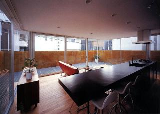 【清水裕子＋清水貞博＋松崎正寿】