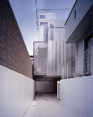 【清水裕子＋清水貞博＋松崎正寿】