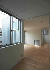 【清水裕子＋清水貞博＋松崎正寿】