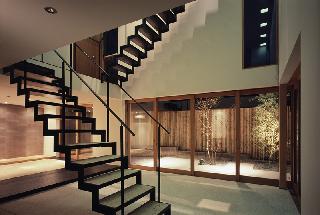 【清水裕子＋清水貞博＋松崎正寿】