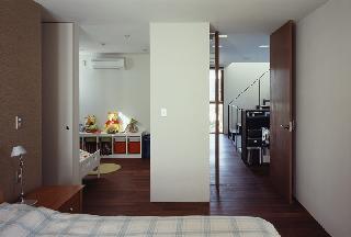 【清水裕子＋清水貞博＋松崎正寿】