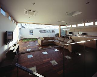 【清水裕子＋清水貞博＋松崎正寿】