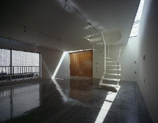 【清水裕子＋清水貞博＋松崎正寿】