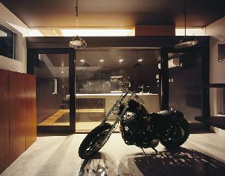 【清水裕子＋清水貞博＋松崎正寿】