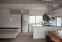 【清水裕子＋清水貞博＋松崎正寿】