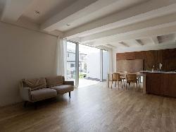 【清水裕子＋清水貞博＋松崎正寿】