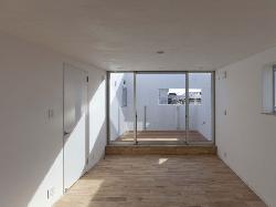 【清水裕子＋清水貞博＋松崎正寿】