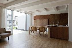 【清水裕子＋清水貞博＋松崎正寿】