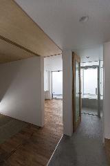 【清水裕子＋清水貞博＋松崎正寿】