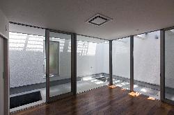 【清水裕子＋清水貞博＋松崎正寿】