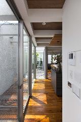 【清水裕子＋清水貞博＋松崎正寿】