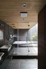 【清水裕子＋清水貞博＋松崎正寿】