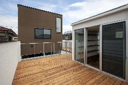 【清水裕子＋清水貞博＋松崎正寿】