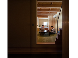 【相川直子＋佐藤勤】