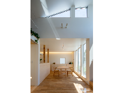 【再建築不可物件をリノベーション-弦巻の家】