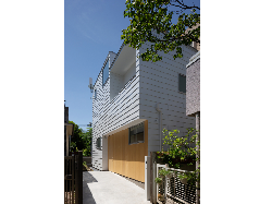 【再建築不可物件をリノベーション-弦巻の家】